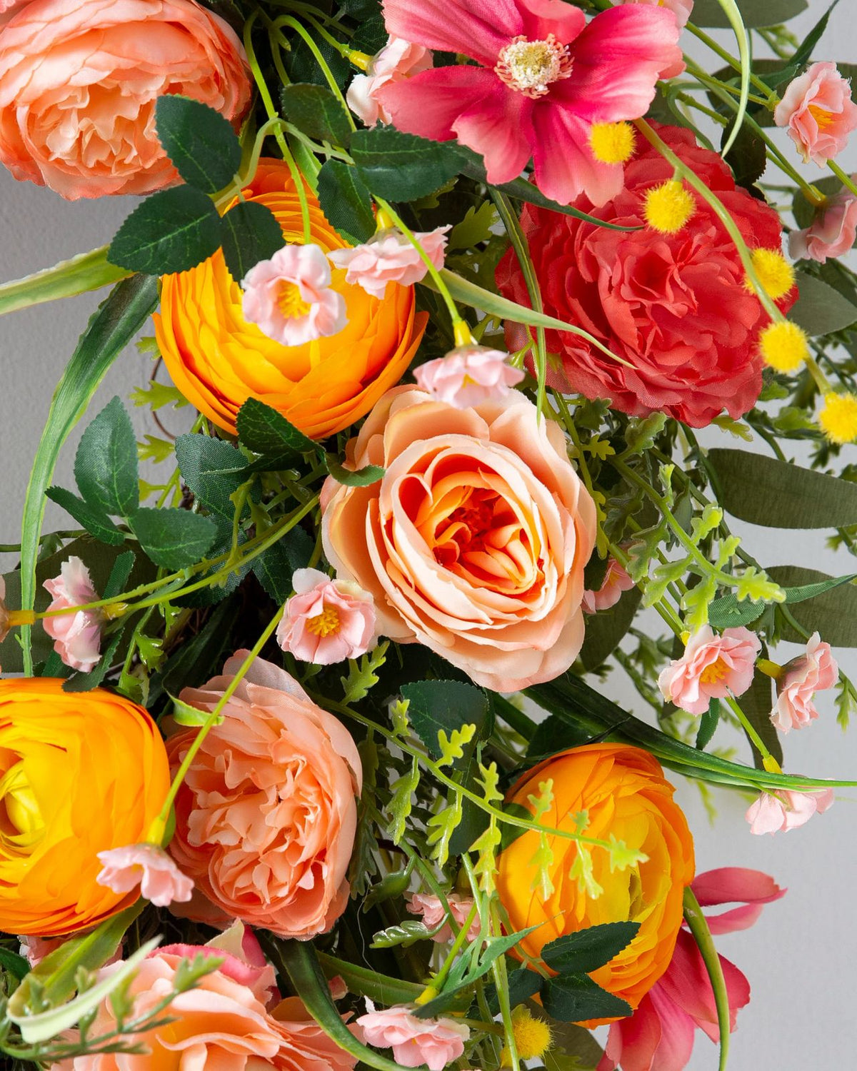 Guirlanda com flores artificiais 60cm